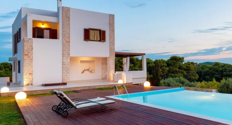 (Sample Ad) Luxury 3 Bedroom Apartment for Sale in Prime Locat